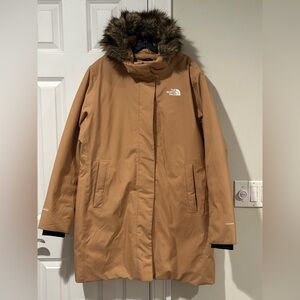 The North Face Women's Almond Butter Monogram Arctic Down Parka Size XL